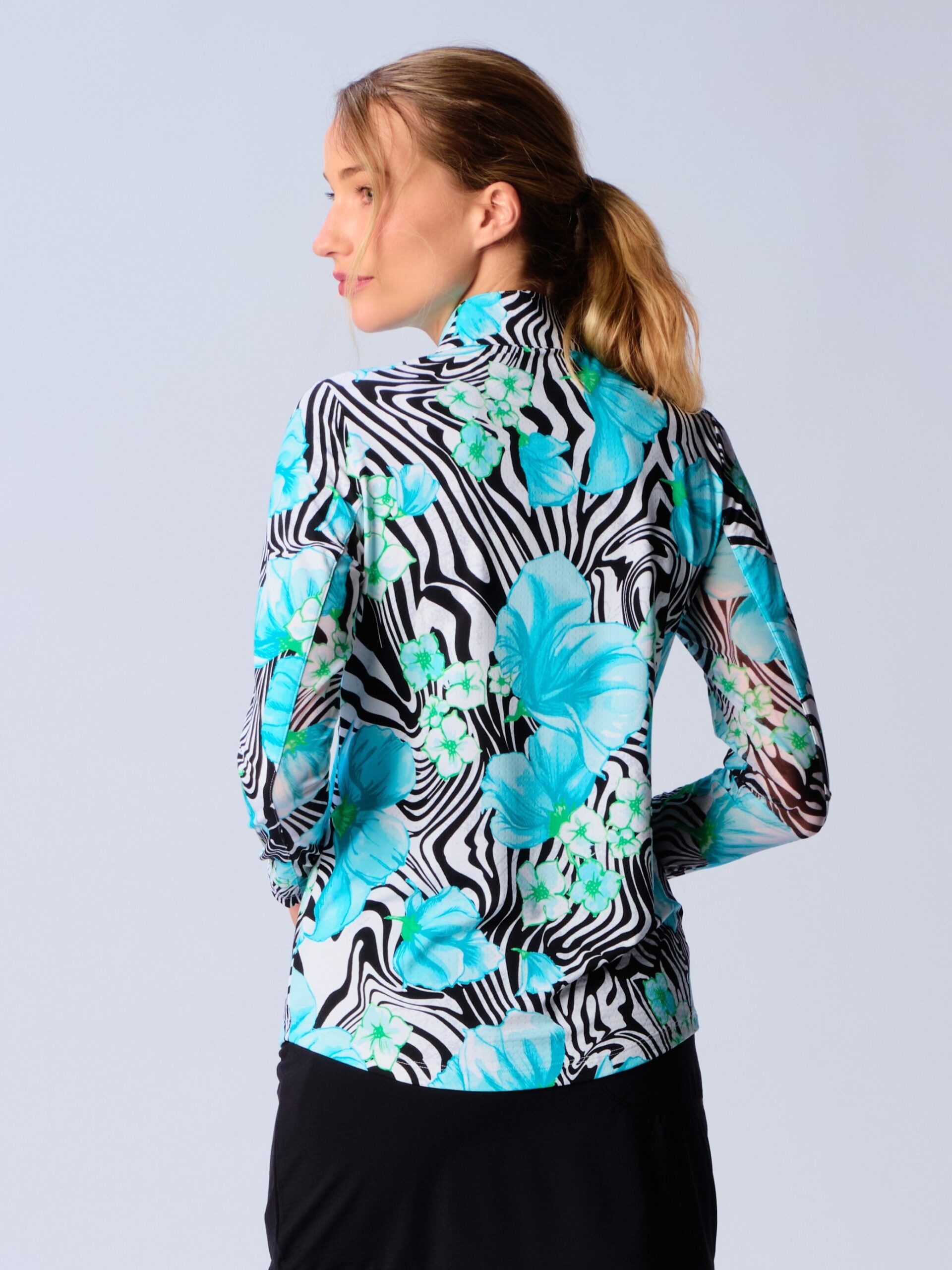 Quarter Zip Sun Protection Top In Black Zebra - Image 3
